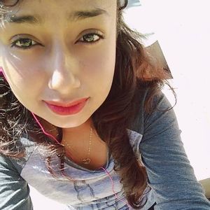 Meet your Posher, Saida